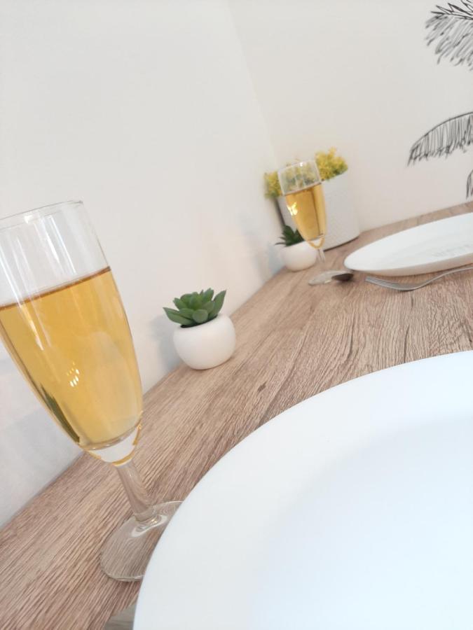 Apartament Charmant Studio Beauvais Proche Centre, Gare , Et Aeroport. Zewnętrze zdjęcie